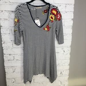 NWT Caite Floral Embroidered Top